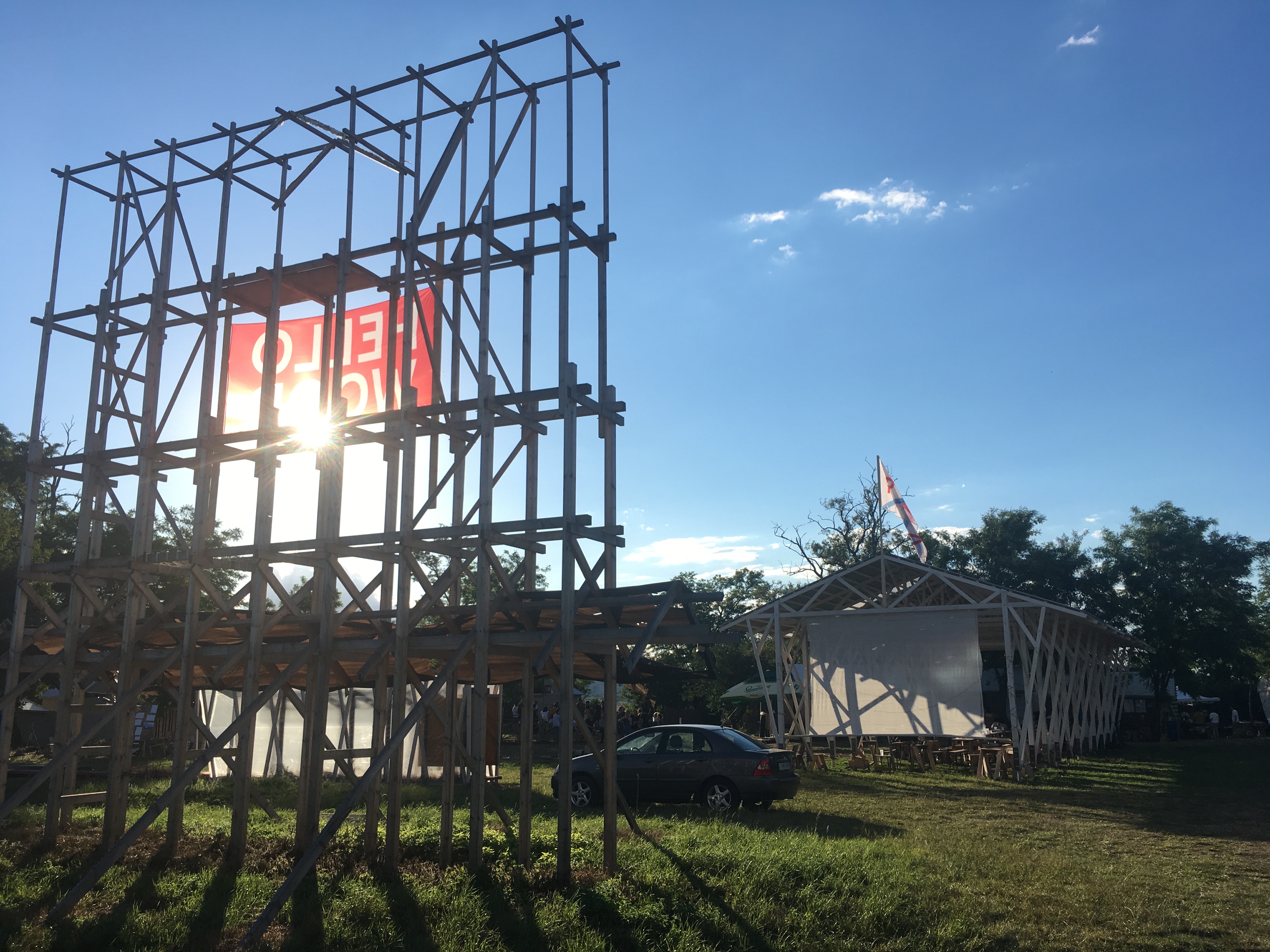 Hello Wood ©Robert Kronenburg